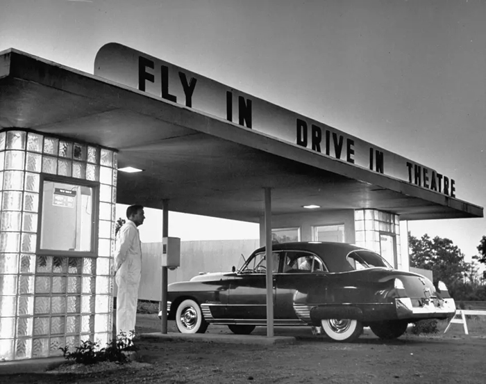 ڼݳһΪ fly-in drive-in ӰԺ New Jersey1949 